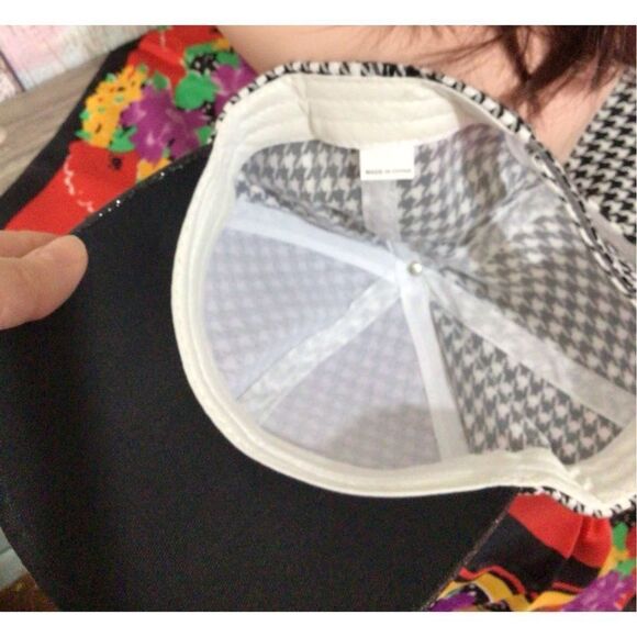 NWT Houndstooth Pattern Cap Ball Cap Hat Adjustable Back 💕❤️ - Picture 8 of 10